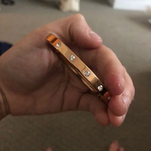 KATE SPADE SNAP ON BRACELET ROSE GOLD COLOR